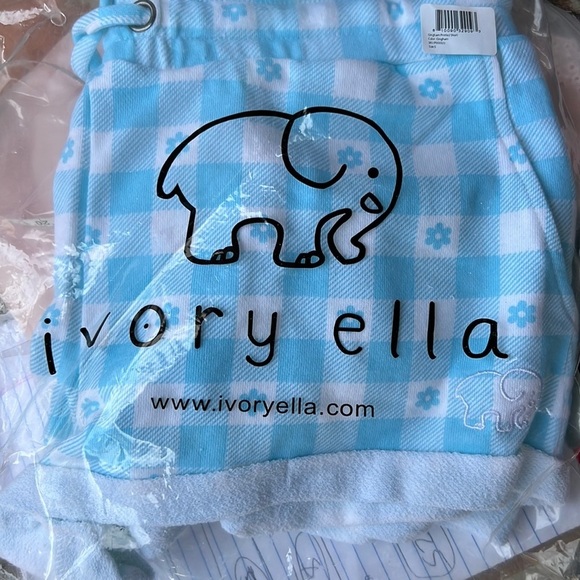 Ivory ella Gingham Printed Shorts, 2 front pockets, rolled bottom, drawstring - Picture 2 of 10